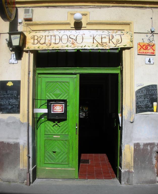 2Night Hostel Budapest Esterno foto