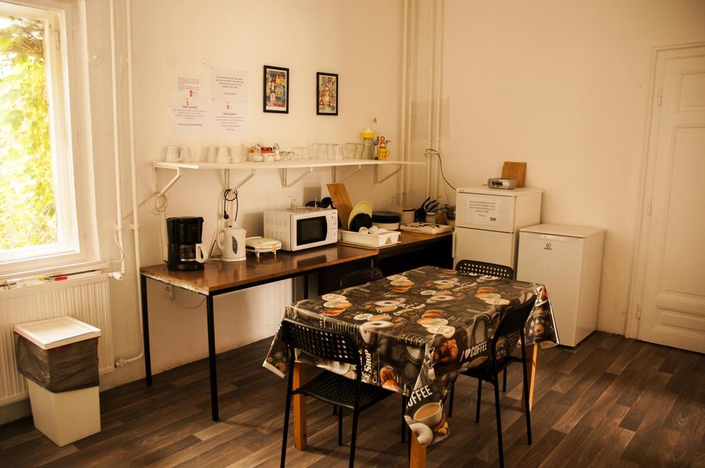 2Night Hostel Budapest Esterno foto