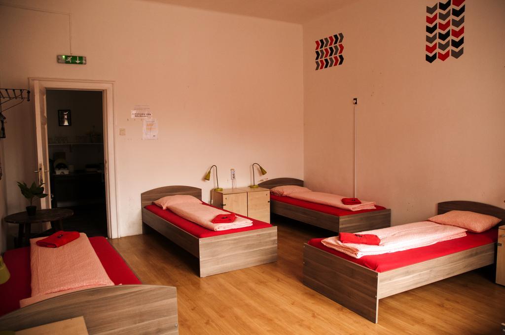 2Night Hostel Budapest Esterno foto