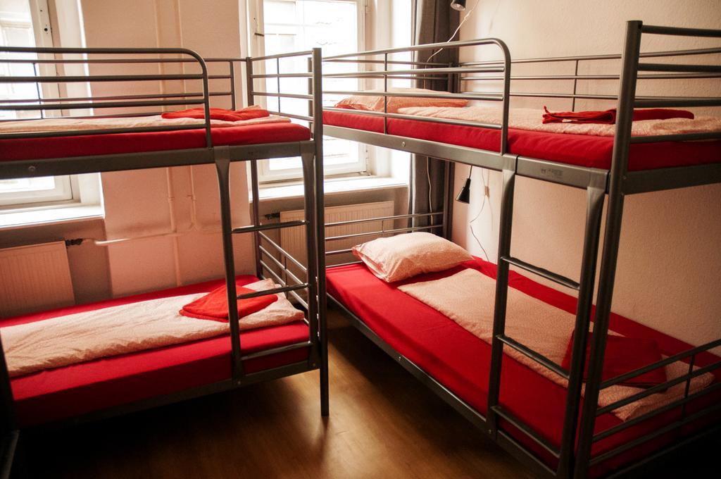 2Night Hostel Budapest Esterno foto