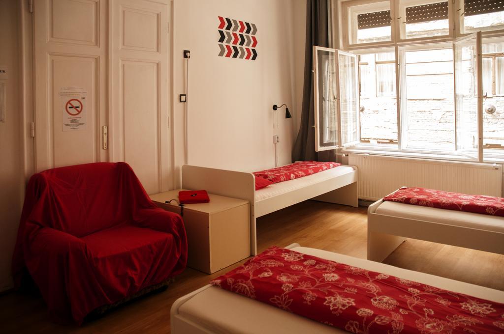 2Night Hostel Budapest Esterno foto