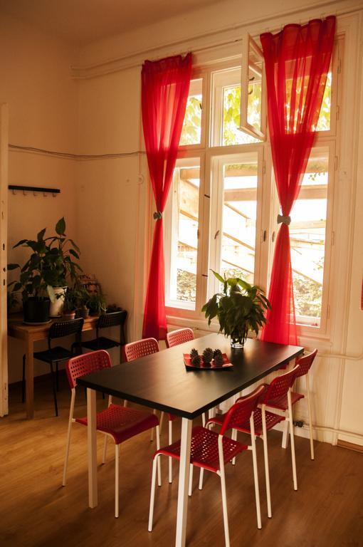 2Night Hostel Budapest Esterno foto
